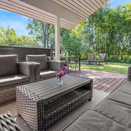 Arny - 1-5km From The Sea By Interhome