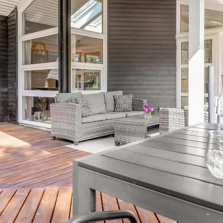 Arny - 1-5km From The Sea By Interhome *